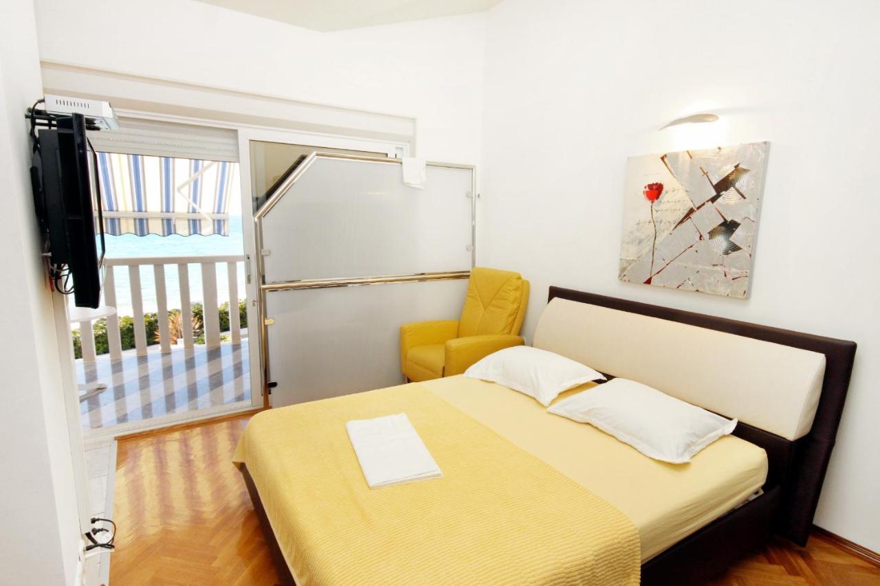 Family Friendly Apartments With A Swimming Pool Rogoznica - 7557 Exterior foto